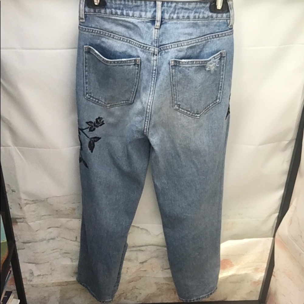 PacSun Floral Embroidered Distressed Denim Mom Jeans Elevated Modern Style - Picture 6 of 10